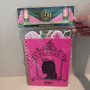 Target bullseye wicked Journal 96 sheets Glinda🌸